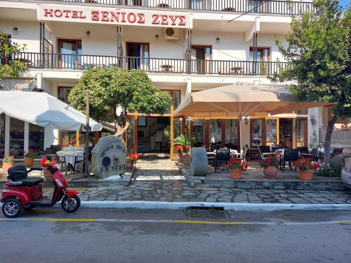 Xenios Zeus Hotel Uranúpoli Kültér fotó